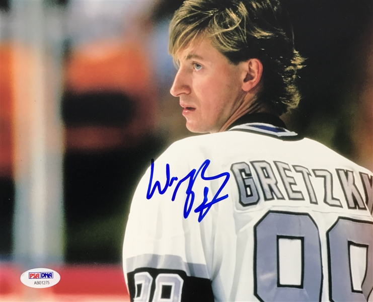 Wayne Gretzky Signed 8" x 10" Color Photo (LA Kings)(PSA/DNA)