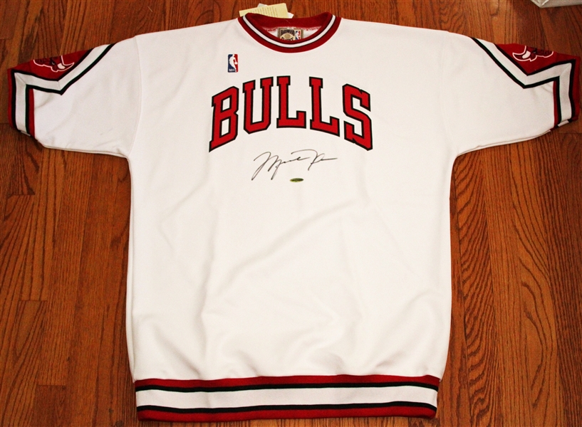 Michael Jordan Signed Chicago Bulls Vintage Style Shooting Shirt (UDA)