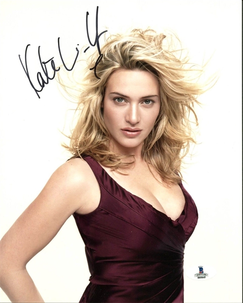 Kate Winslet Sexy Signed 8" x 10" Photograph (BAS/Beckett)