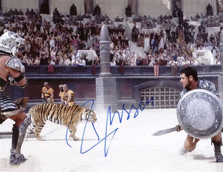 Russell Crowe Signed 11" x 14" Gladiator Photograph (TPA Guaranteed)