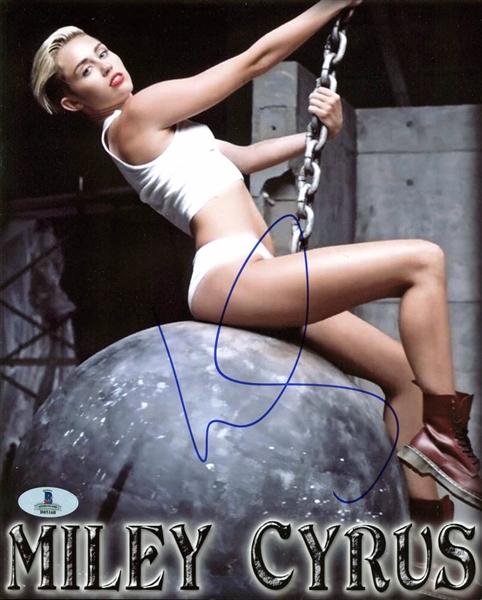 Miley Cyrus Sexy Signed 8" x 10" Photo (BAS/Beckett)