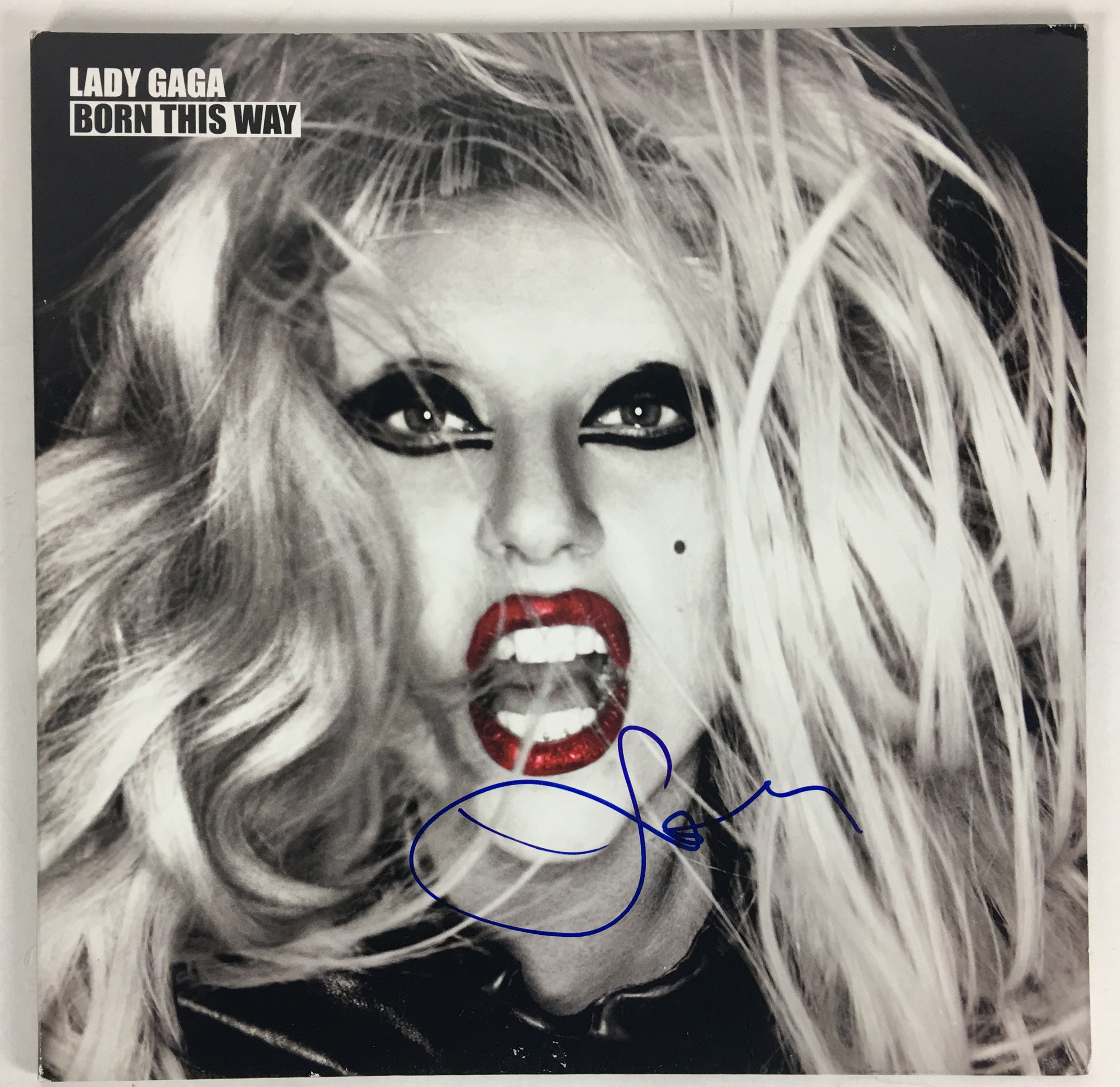 Gaga game песня. Леди Гага Борн ЗИС Вей. Judas Lady Gaga обложка. Scheiße леди Гага.