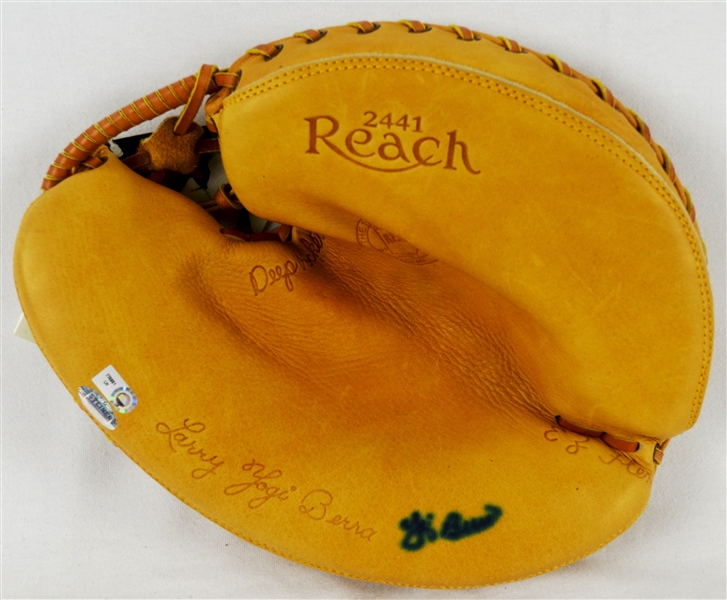 Yogi Berra Signed Reach Catchers Mitt (MLB & Steiner Sports)