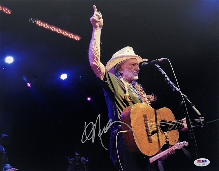 Willie Nelson Signed 11" x 14" Color Photo (PSA/DNA)