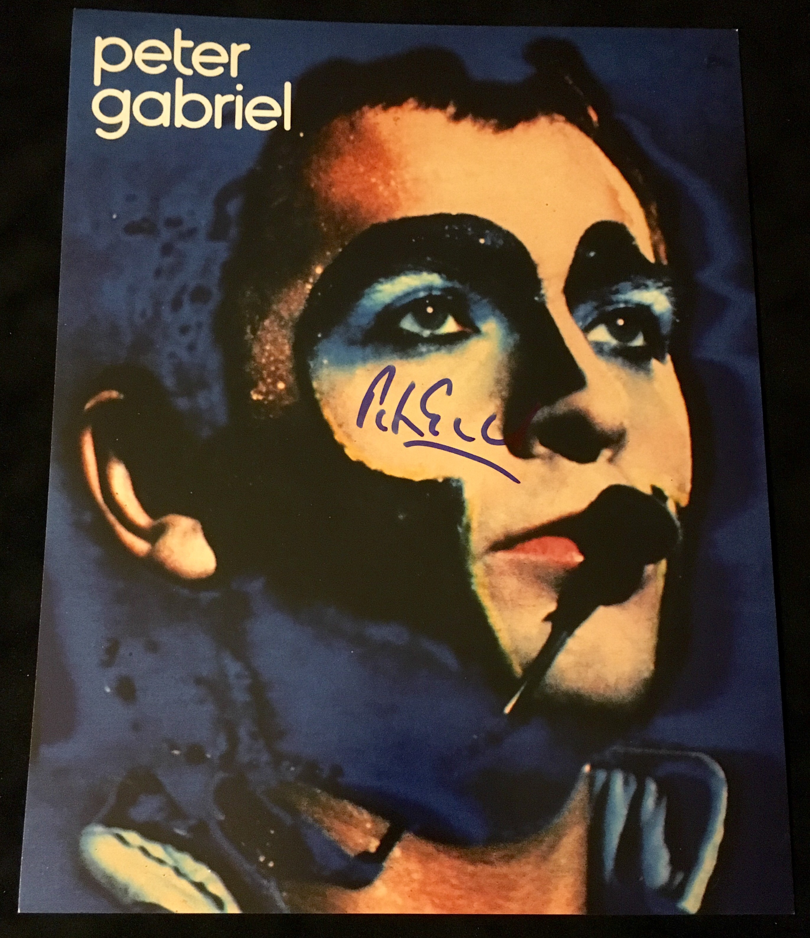 Lot Detail - Peter Gabriel Signed 11