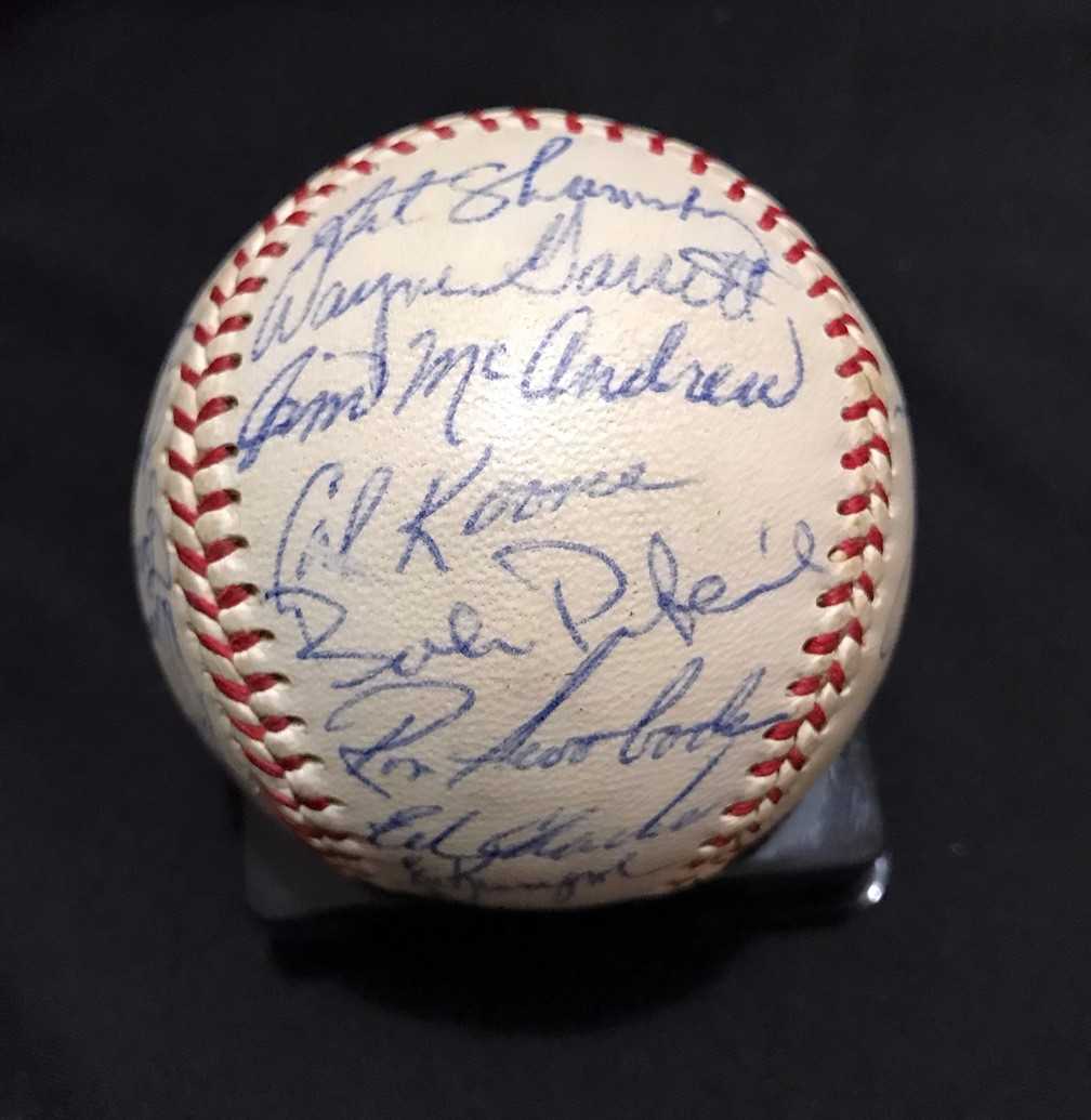 SIGNED 1969 NY METS Baseball Stadium Ball in Case - 78093RU – Jim Bode Tools