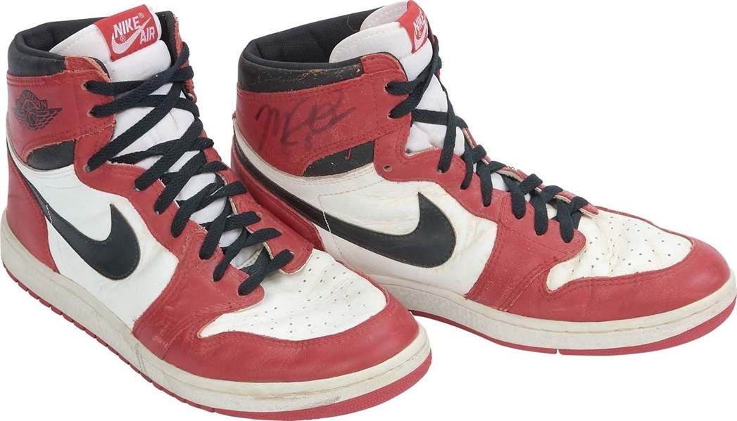 Lot Detail - Michael Jordan RARE Signed Original Air Jordan 1 Sneakers ...