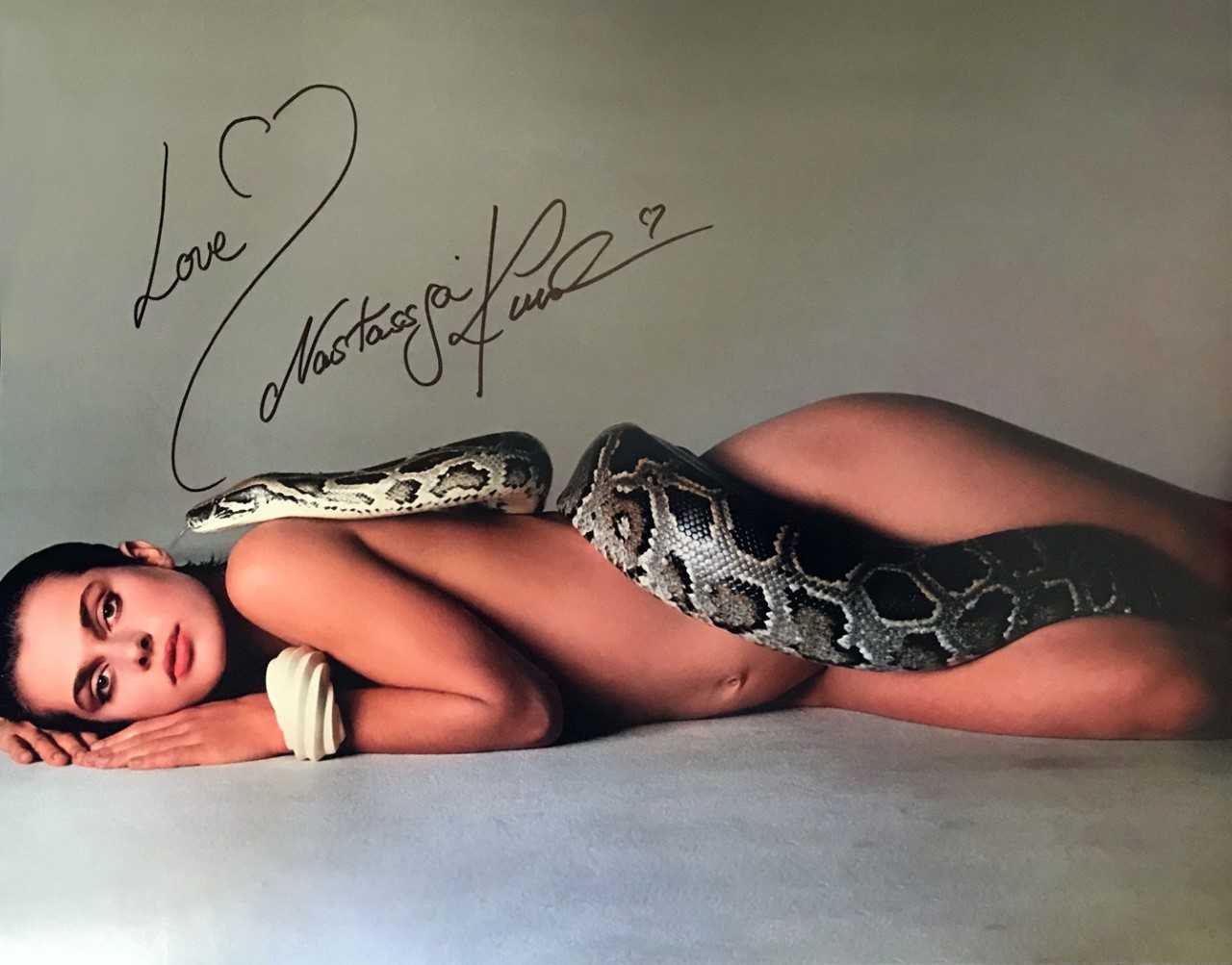 Nastassja Kinski Signed 11" x 14" Color "Snake" Photo (...