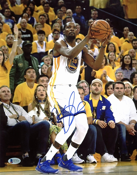 Warriors: Kevin Durant Signed 11" x 14" Color Photo (BAS/Beckett)