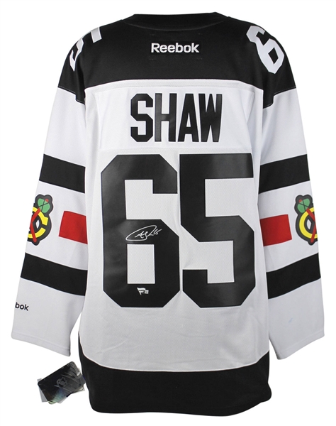 Andrew Shaw Signed Reebok Blackhawks Jersey (Fanatics)