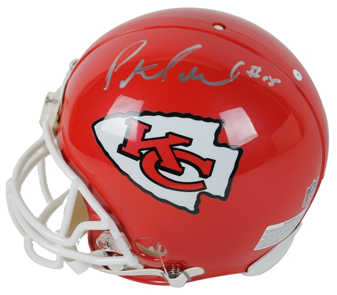 Patrick Mahomes Signed PROLINE Kansas City Chiefs Helmet (PSA/DNA)