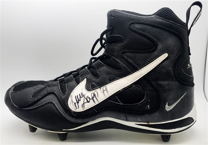 Warren Sapp Signed & Game Used Tampa Bay Bucs Cleat (Beckett/BAS & Iconic LOA)