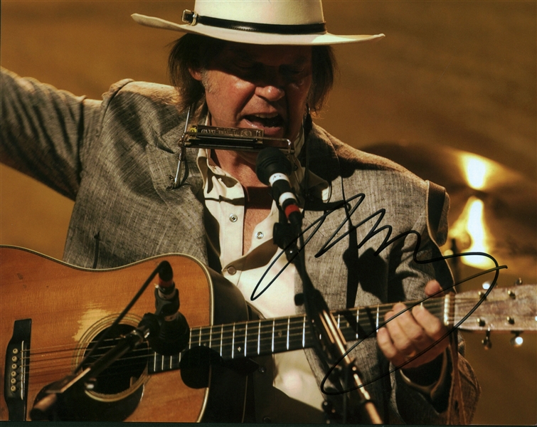 Neil Young Signed 8" x 10" Color Photograph (Beckett/BAS Guaranteed)