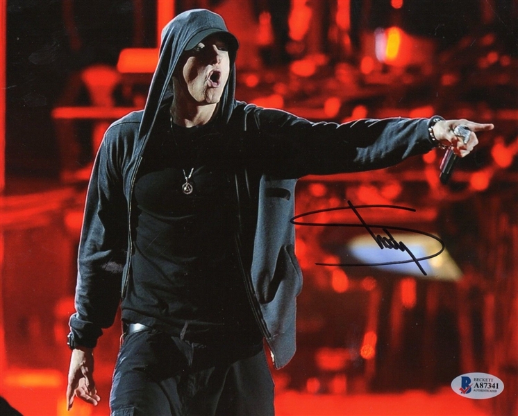 Eminem: Slim Shady Signed 8" x 10" Color Photograph (BAS/Beckett)