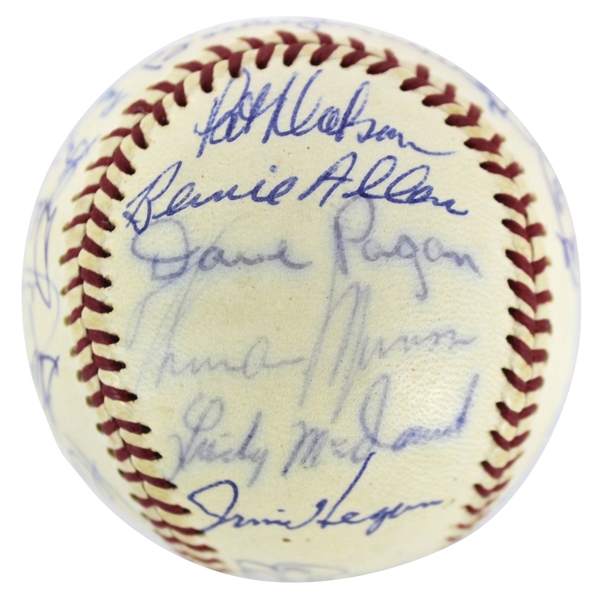 1973 Yankees Team-Signed OAL Baseball w/ Thurman Munson (30 Sigs)(JSA)