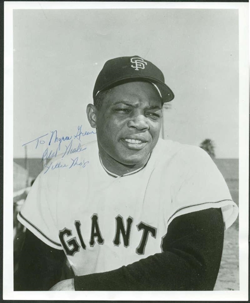 Willie Mays Vintage Signed 8" x 10" Giants Photograph (Beckett/BAS)