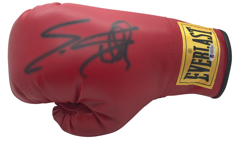 Sylvester Stallone Signed Red Everlast Boxing Glove (Beckett/BAS)