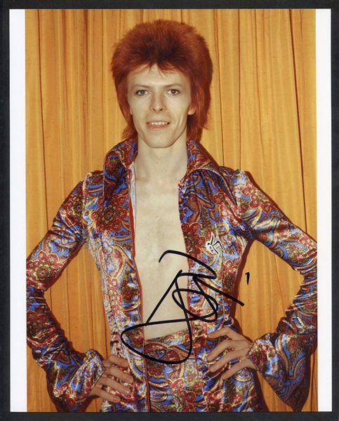 David Bowie Near-Mint Signed 8" x 10" Photo (JSA)