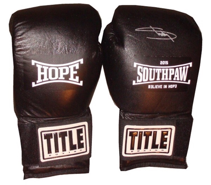Eminem Rare Signed "Southpaw" Special Edition Boxing Glove Set (BAS/Beckett Guaranteed)