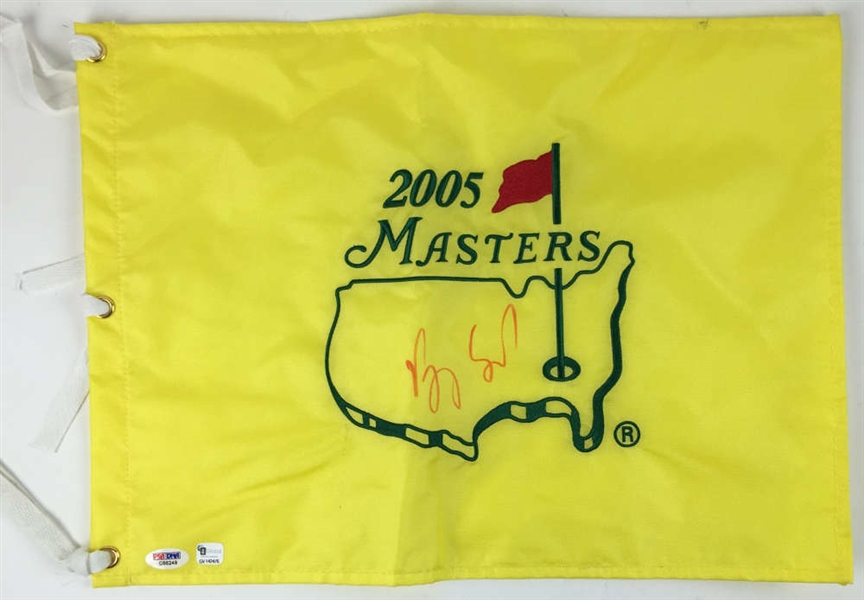 Vijay Singh Signed 2005 Masters Flag (PSA/DNA)