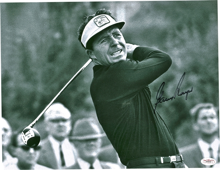 Gary Player Signed 11" x 14" Photograph (JSA)