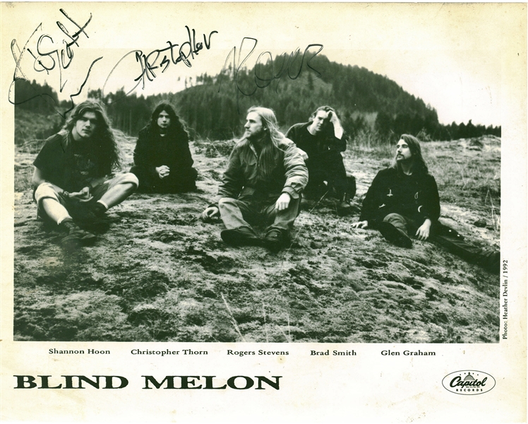 Blind Melon Seldom Seen Group Signed 8" x 10" Photograph w/ Shannon Hoon! (Beckett/BAS Guaranteed)