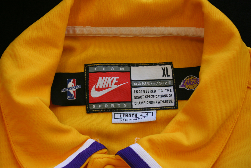 Lot Detail - 1998-99 Kobe Bryant Los Angeles Lakers Complete Warm Up Suit  w/ Shooting Shirt & Tear Away Pants (MEARS LOA)