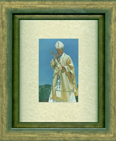 Pope John Paul II Rare Signed 4" x 6" Photograph (JSA)