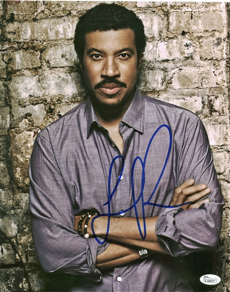 Lionel Richie Signed 11" x 14" Photograph (JSA)