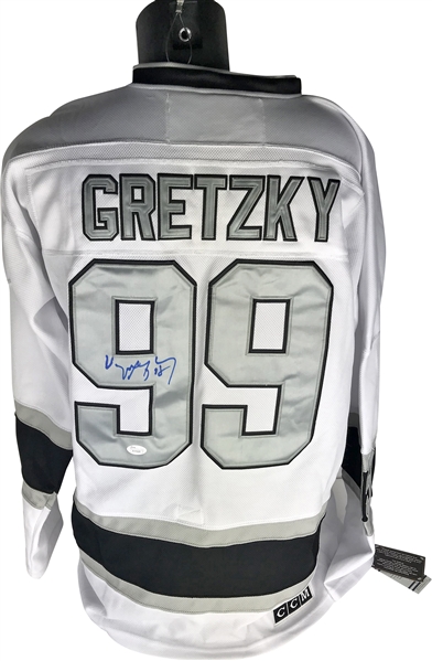 Wayne Gretzky Signed LA Kings Hockey Jersey (JSA)