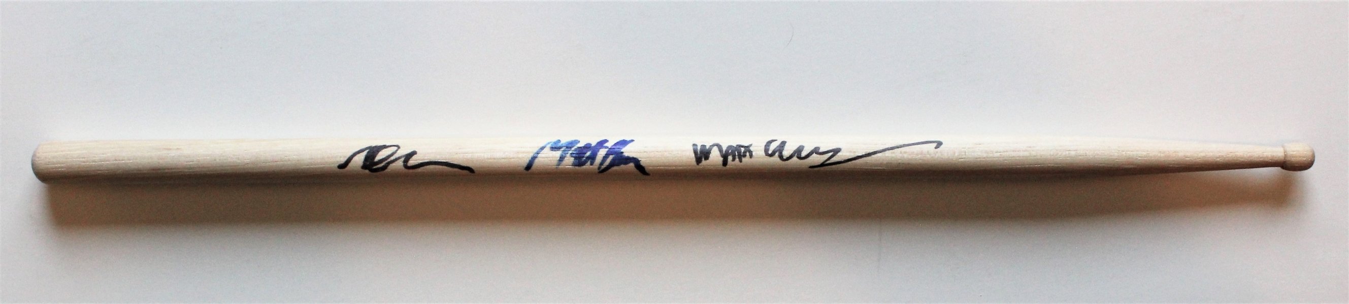 Pearl Jam Drummers Multi Signed Drumstick w/Cameron, Krusen & Chamberlain (Beckett/BAS Guaranteed)
