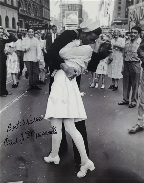 Carl S. Muscarello "Kissing Sailor" Signed 8" x 10" Photograph (Beckett/BAS Guaranteed)
