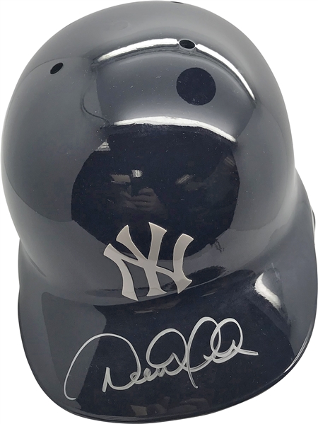 Derek Jeter Signed New York Yankees Batting Helmet (Steiner Sports)