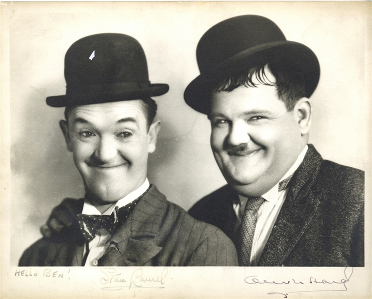 Stan Laurel & Oliver Hardy Dual Signed 5" x 7" Vintage Photograph (Beckett/BAS Guaranteed) 