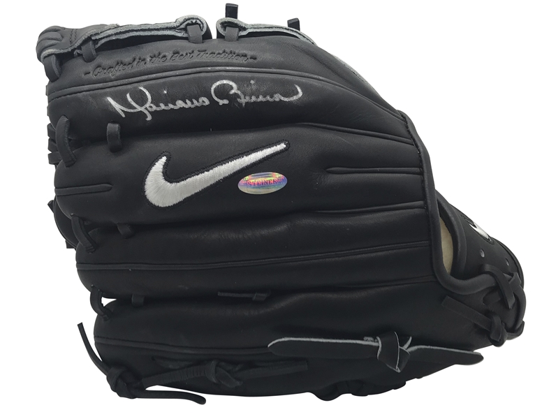Mariano Rivera Signed Personal Model Baseball Glove (Steiner Sports)