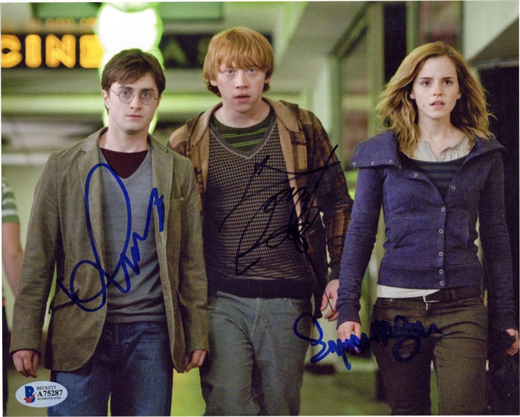 Harry Potter Rare Cast-Signed 8" x 10" Photograph w/ Radcliffe, Watson & Grint (Beckett/BAS)