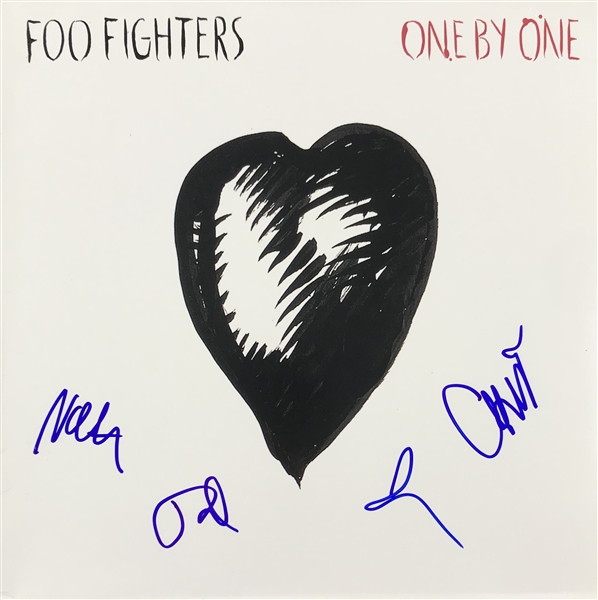 The Foo Fighters Group Signed One By One Record Album (Beckett/BAS Guaranteed)