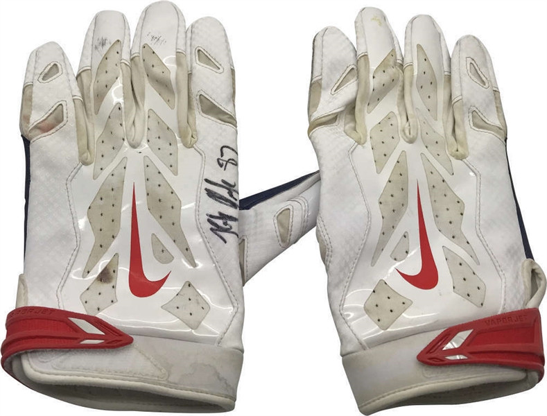 Rob Gronkowski Signed & Game Used Gloves - September 23rd, 2018 Versus Lions In  "End of Dynasty" Game! (Beckett/BAS)