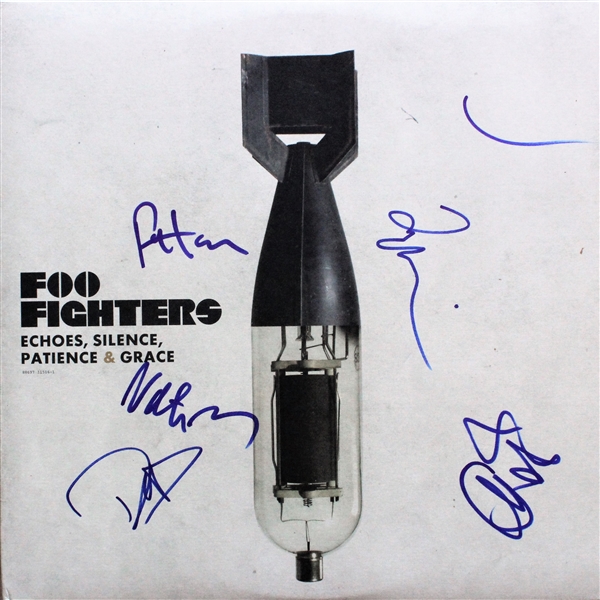 The Foo Fighters Group Signed "Echoes, Silence, Patience & Grace" Record Album (5 Sigs)(Beckett/BAS)
