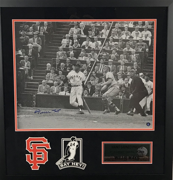 Willie Mays Signed 16" x 20" Photograph (Say Hey)