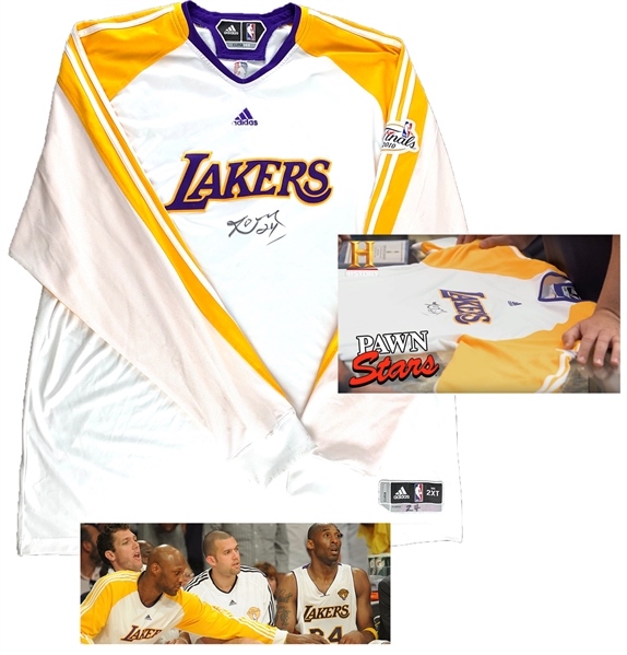 2010 Kobe Bryant NBA Finals Game Worn & Signed Warm-Up Shirt :: Style Matched 6/6/2010 Game 2 vs. Boston :: Featured on "Pawn Stars"! (DC Sports)