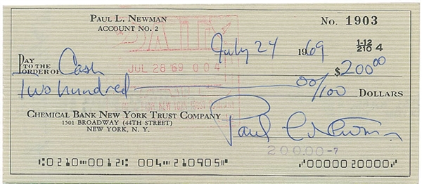 Paul Newman Signed Handwritten 1969 Bank Check (Beckett/BAS)