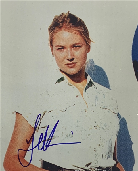 Jewel (Kilcher) In-Person Signed 8" x 10" Color Photo (John Brennan Collection)(Beckett/BAS Guaranteed)