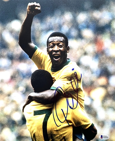 Pele In-Person Signed 11" x 14" Color Photograph (Beckett/BAS COA)