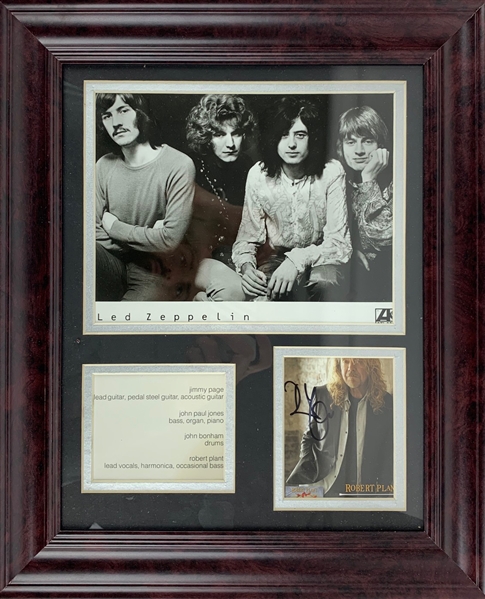 Led Zeppelin: Robert Plant Signed 3" x 5" Postcard Display (Beckett/BAS Guaranteed)