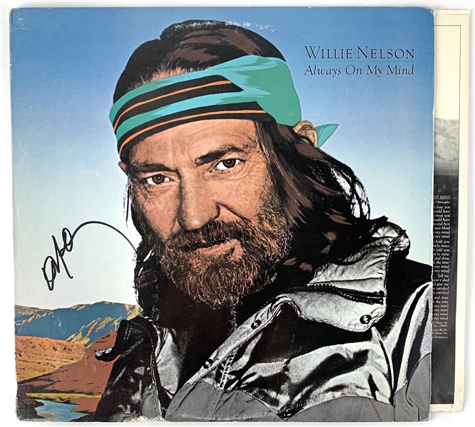 Willie Nelson In-Person Signed "Always On My Mind" Record Album (Beckett/BAS Guaranteed)