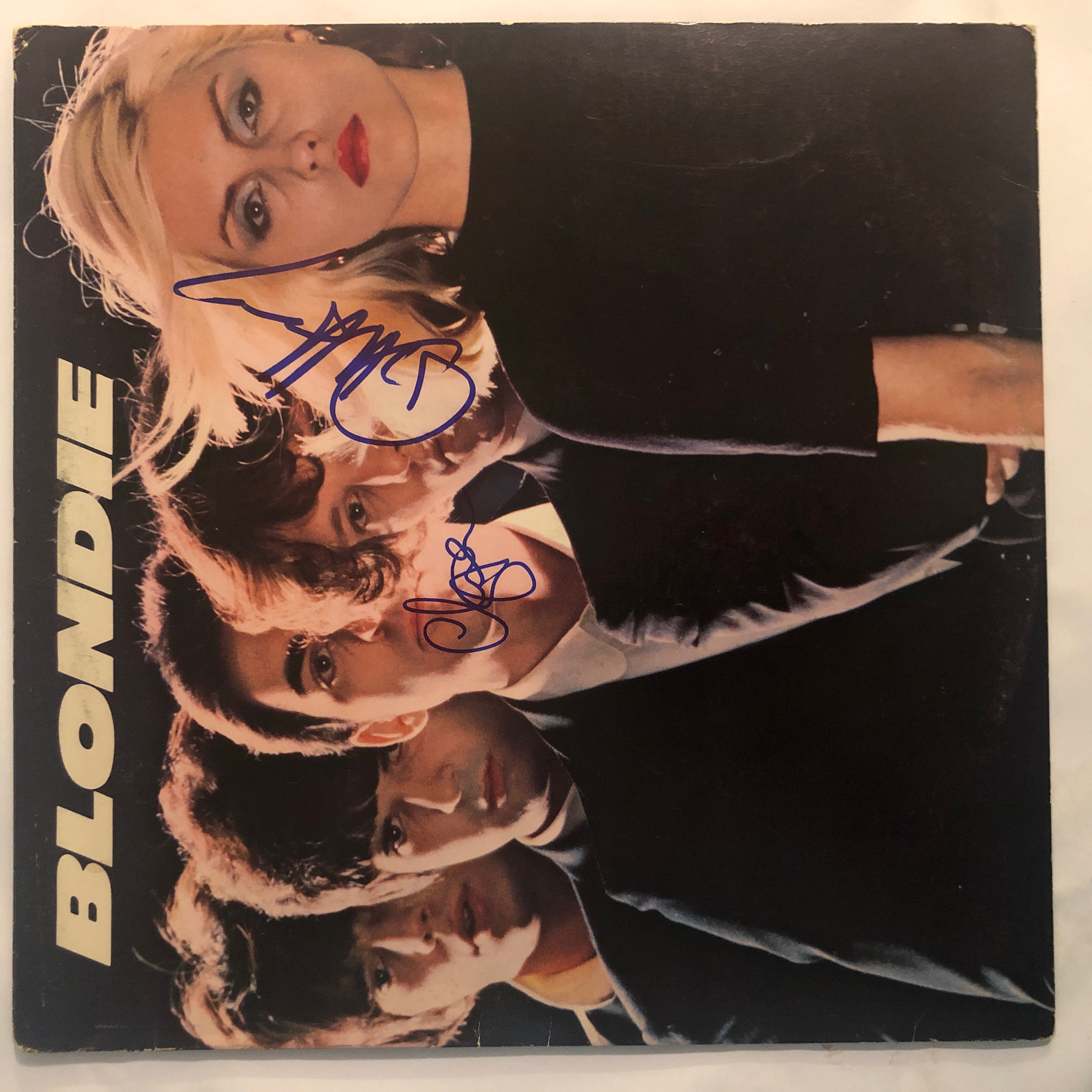 Blonde группа. Группа blondie. Blondie 1976. Группа blondie альбомы. Обложки музыкальных групп.