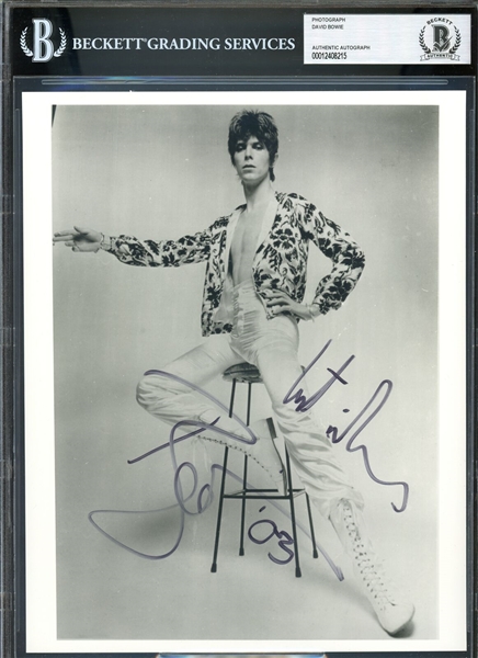 David Bowie Signed 8" x 10" B&W Photograph (Beckett/BAS Encapsulated)