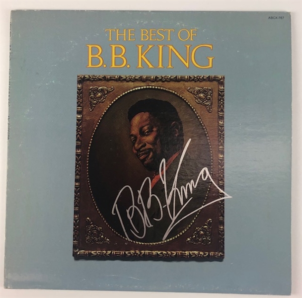 Hall of Fame Musician B.B. King Signed "The Best of BB King" Album Cover (Beckett/BAS)