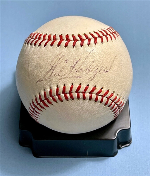 Gil Hodges RARE Single Signed ONL (Feeney) Baseball (PSA/DNA) * 1969 Mets